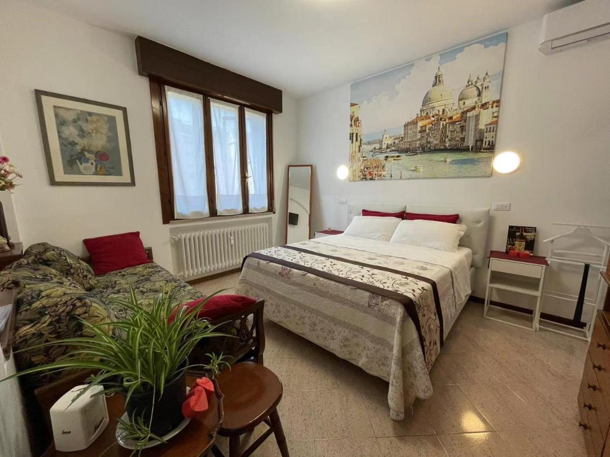 Апартаменти Sogna Venezia 15 Местре Екстер'єр фото